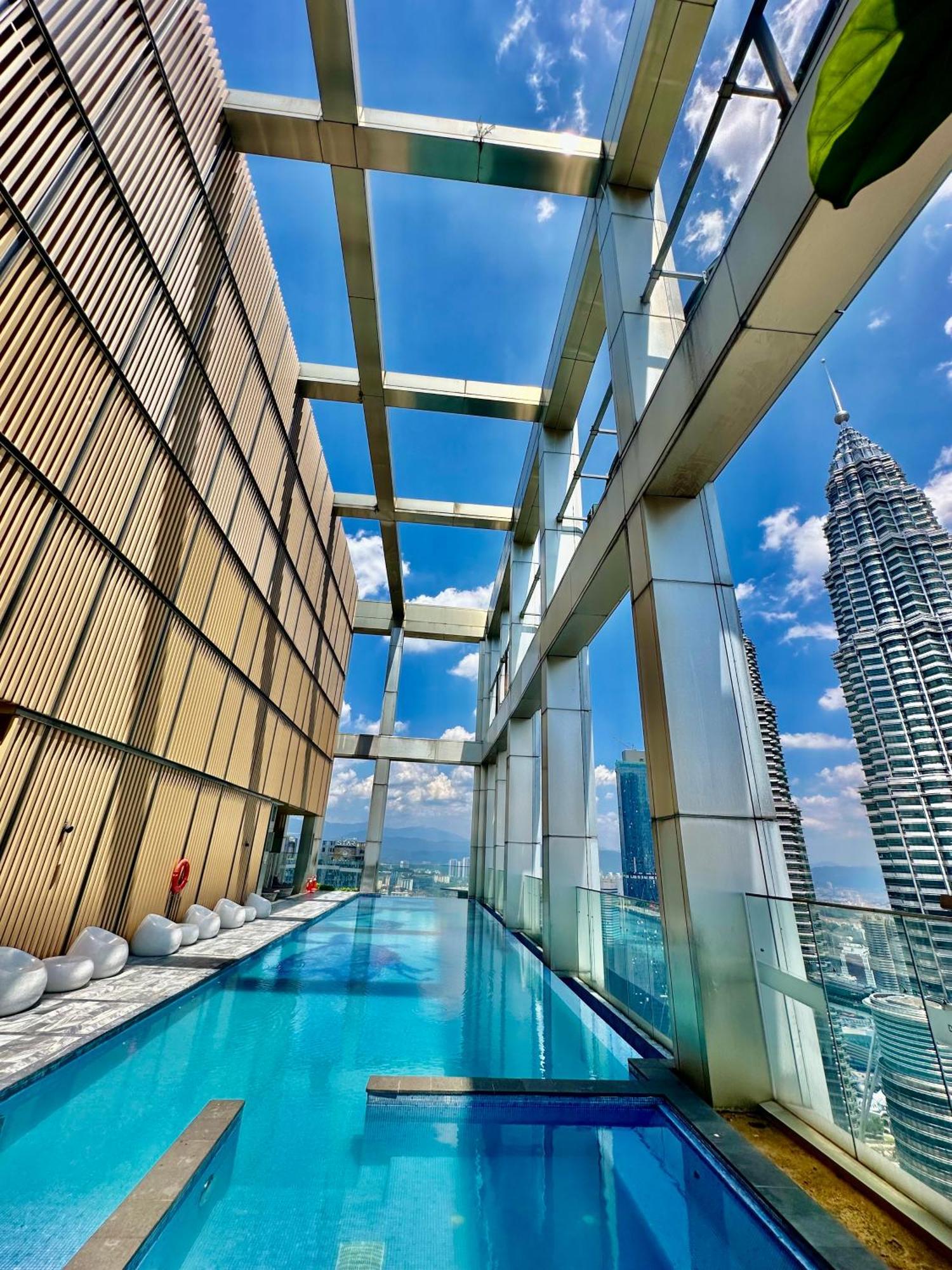 Victoria Home Tropicana The Residence Klcc Bukit Bintang Kuala Lumpur Luaran gambar